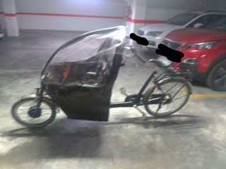Bicicleta holandesa de carga eléctrica