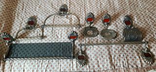 Espejo, vitrinas y accesorios de baño clásicos