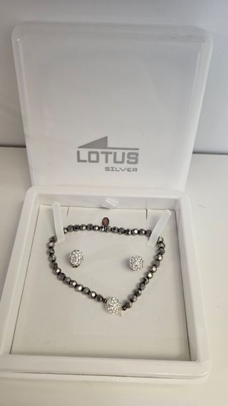 Conjunto pulsera y pendientes LOTUS