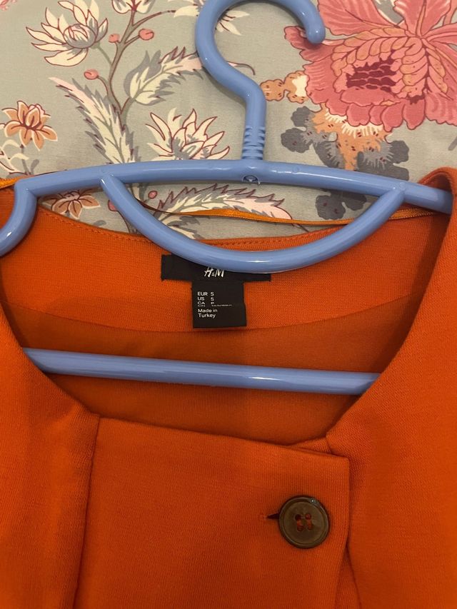Chaquetilla corta naranja H&M