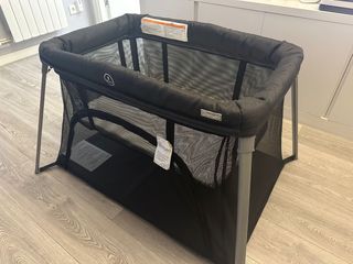 Cuna de viaje marca baby GO