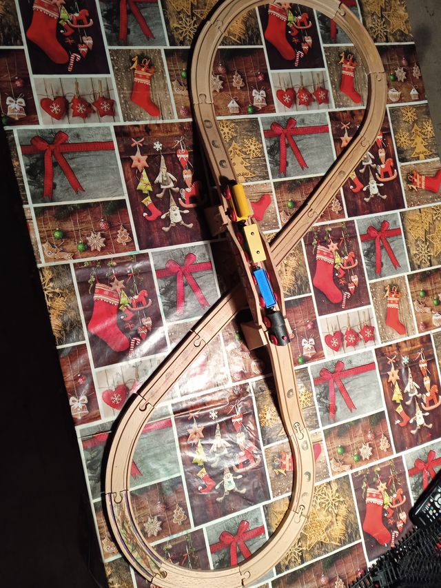 Tren de madera estilo Iker