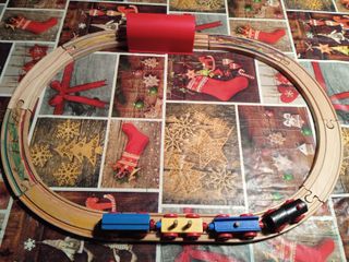 Tren de madera estilo Ikea