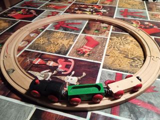 Tren de madera estilo Ikea