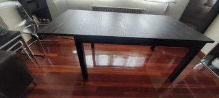 Mesa de salón extensible con 6 sillas 