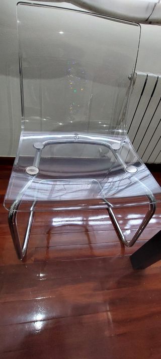 Mesa de salón extensible con 6 sillas 