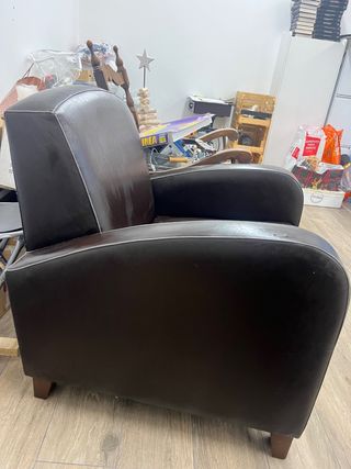 Sofa de cuero para despacho o dormitorio