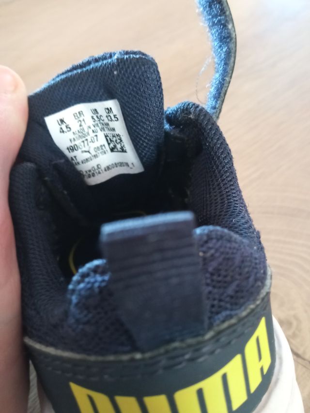 Scarpe bimbo Puma n. 21