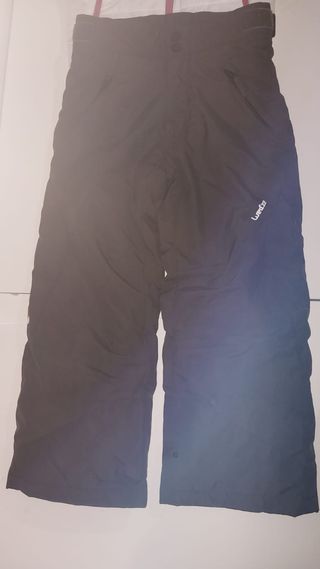 Traje de nieve 7 a 10 años (9 prendas)