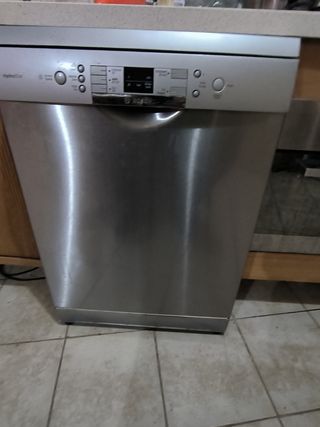 Vendo lavastoviglie Marca Bosch  nn funzionante