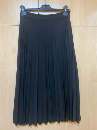 Falda Larga negra de Stradivarius