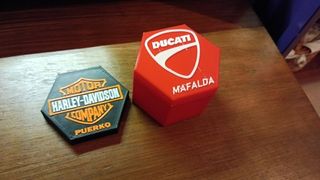 CAJA logo DUCATI llaves