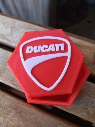 CAJA logo DUCATI llaves