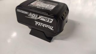SOPORTE PARA BATERIA 14,4V. y 18V MAKITA