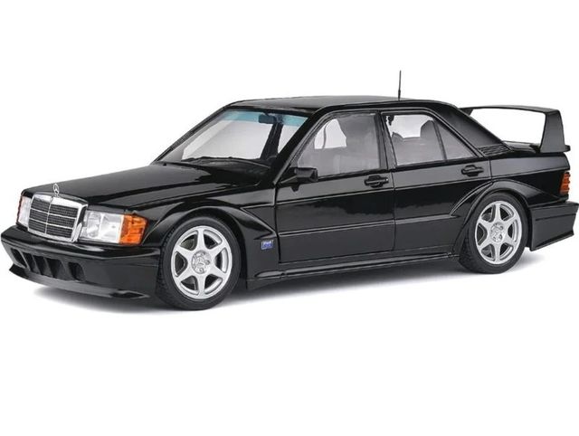 Maqueta mercedes 190e 1/18