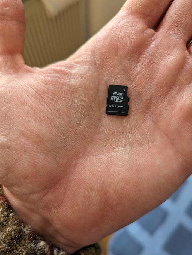 MicroSD Card 2 GB with SanDisk adapter