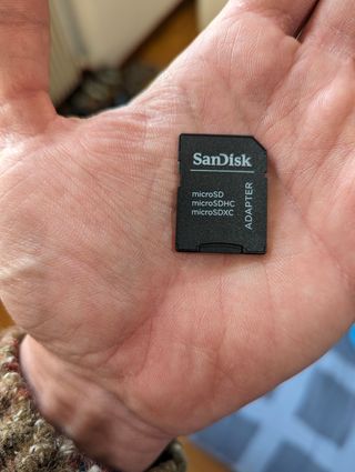 MicroSD 2GB SanDisk + Adattatore SD - Originale