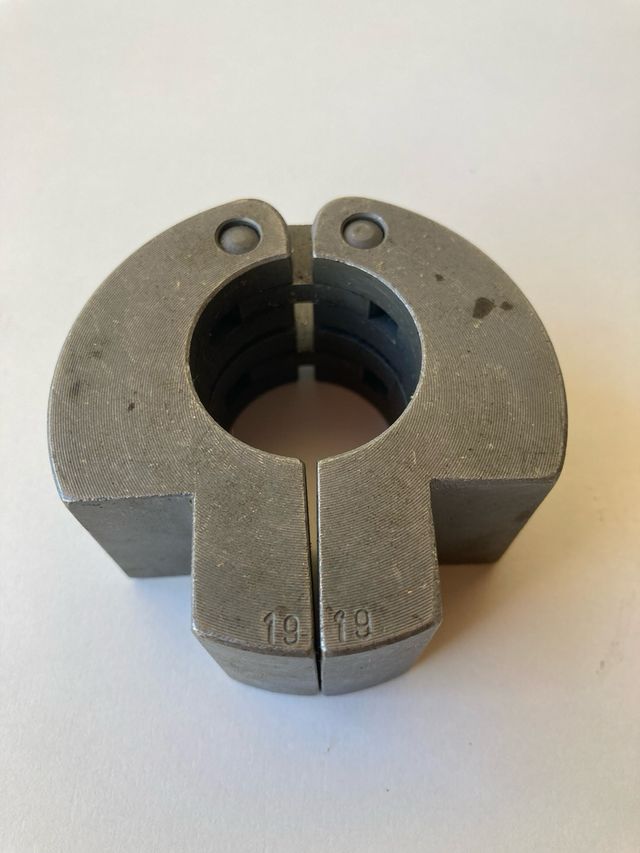 WSR Guia de sierra cortatubos 1 1/4”