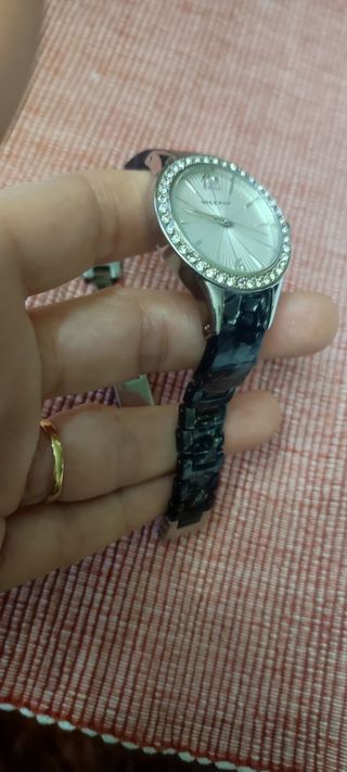 Reloj acero y piedras de Swarovski 