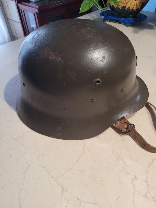 Casco militar de acero