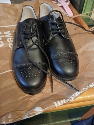 Zapatos de piel, de mujer