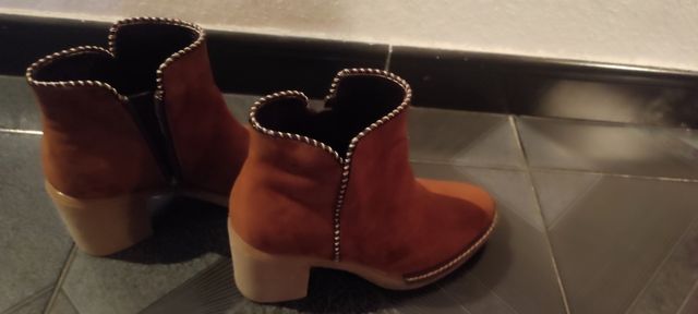 🛑🛑🛑Botas 2 pares del 36