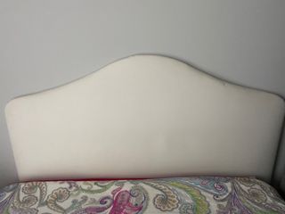 cama 1,50 con colchon y base tapizada NUEVO