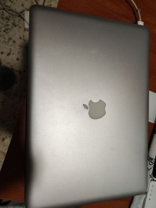 Macbook pro 15. 2009
