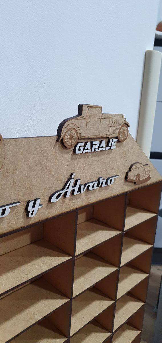 Espositore per auto Hot Wheels personalizzabile