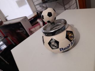 Cenicero cerámica oficial Real madrid NADA NEGOCIA