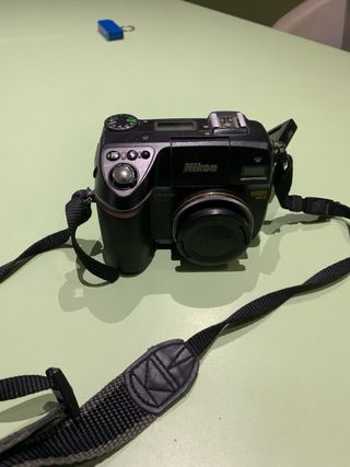 nikon