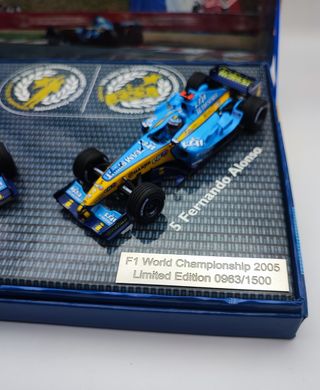COFRE RENAULT F1 TEAM 2005 ALONSO 1/43 MINICHAMPS