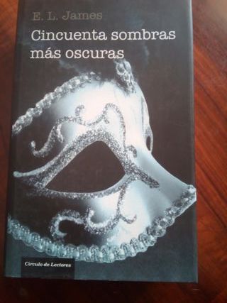 Libro Cincuenta sombras mas oscuras