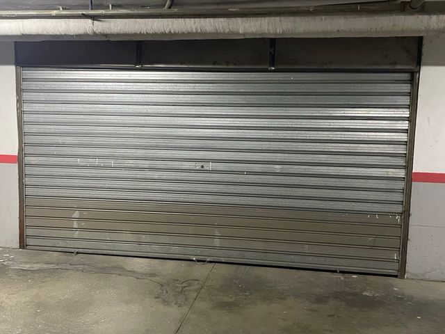 Garaje doble cerrado