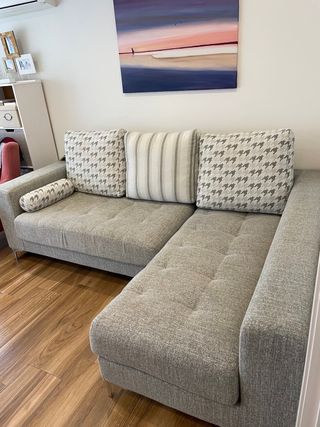 Sofá de diseño marca Fama como Nuevo