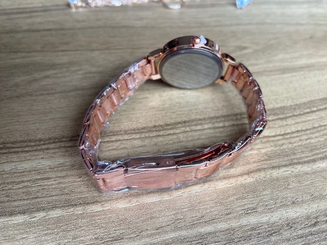 Reloj de cuarzo Nuevo y precintado