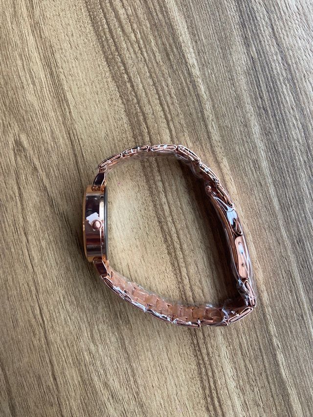 Reloj de cuarzo Nuevo y precintado