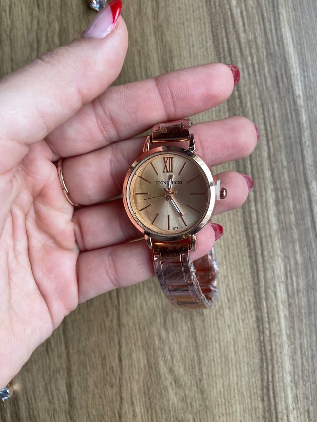 Reloj de cuarzo Nuevo y precintado