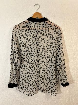 BLUSA A LUNARES (Breshka)