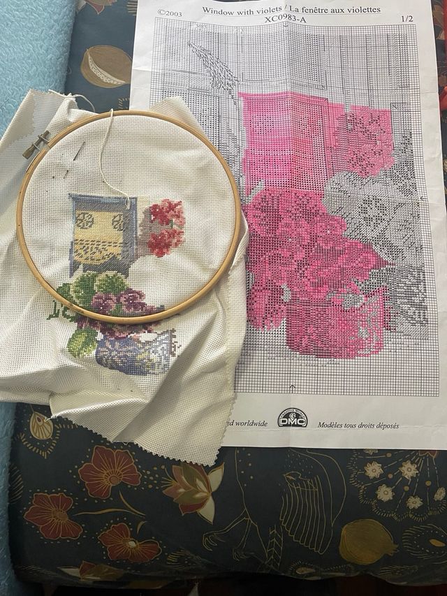 Kit Punto Cruz DMC Ventana Violetas 25x20