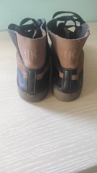 Scarponcini Nike uomo in pelle bicolor