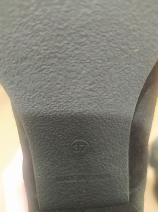 Zapatos botines negros. T37