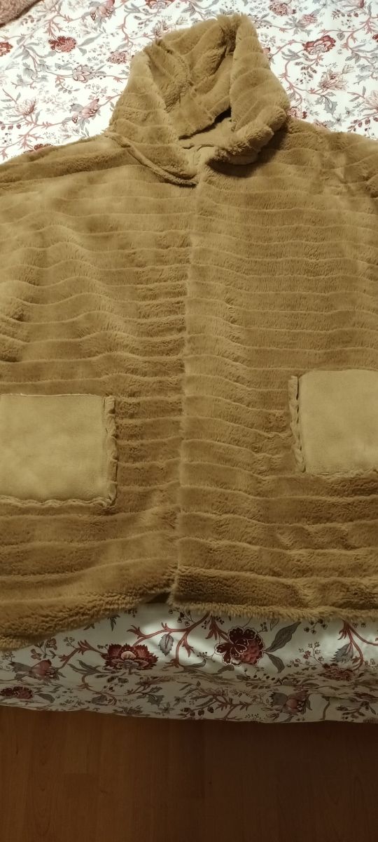 Chaquetón camel reversible