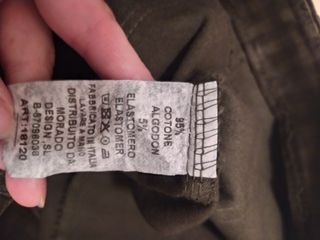 Falda verde y negra de cuadros