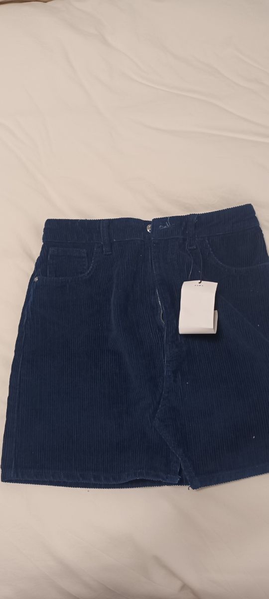 Falda de pana azul marino