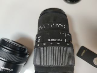 Camara de fotos Nikon DSRL D5500 con accesorios