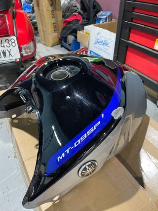 Deposito Yamaha MT09 SP