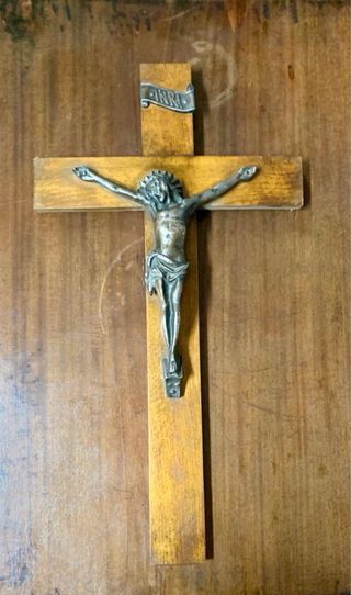 ANTIGUO CRUCIFIJO DE PARED