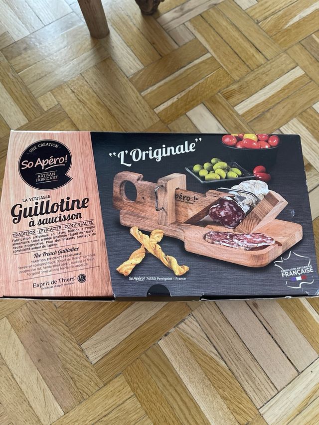 herramienta para cortar salchichon