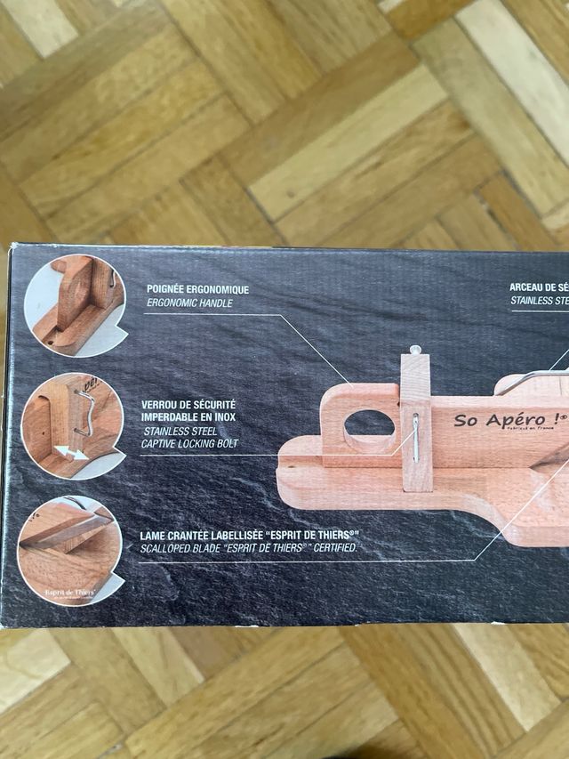 herramienta para cortar salchichon